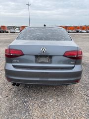 2016 Volkswagen Jetta 1.4T S - Exterior Rear Center Image